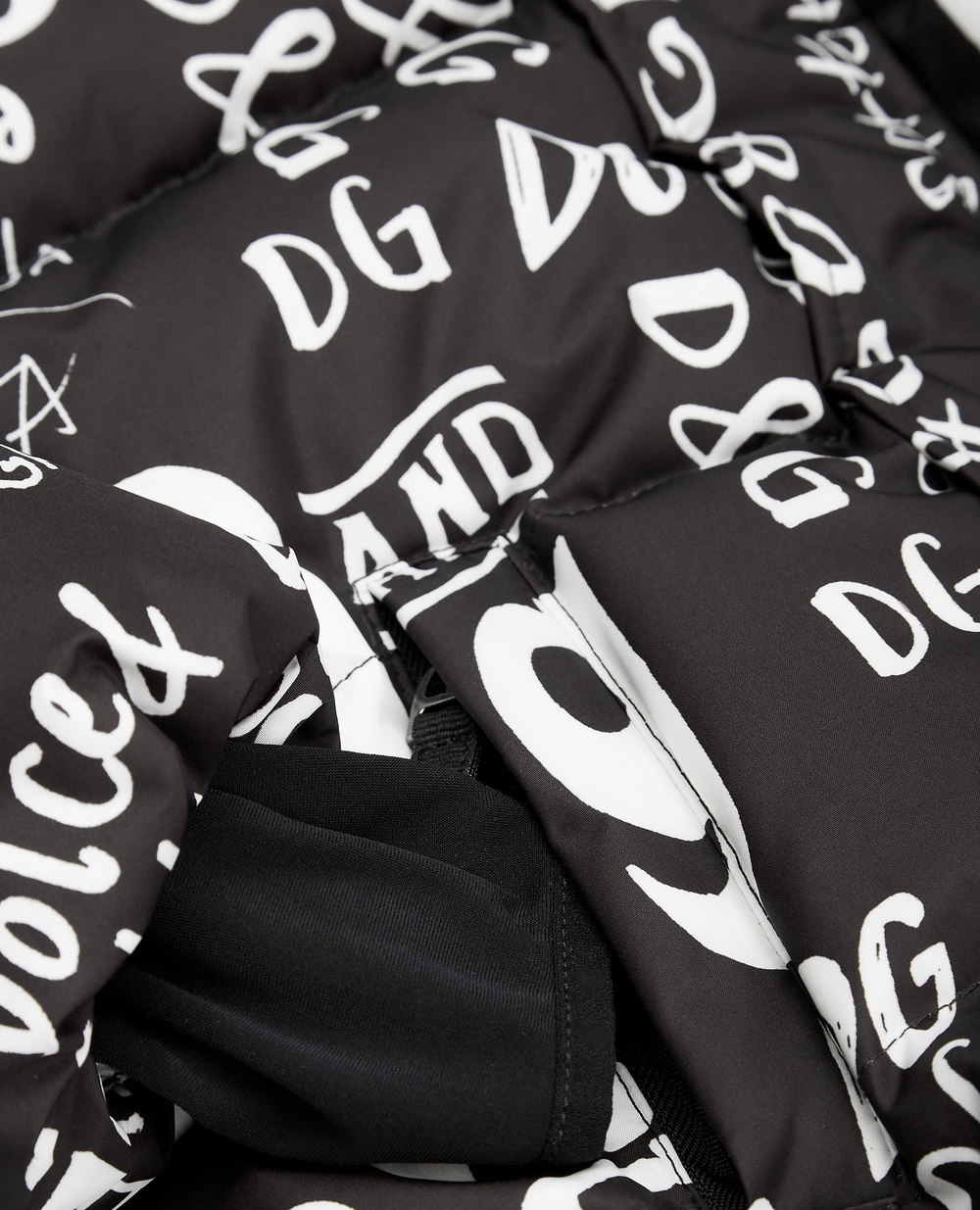 куртка лыжная Dolce&Gabbana Kids L4JB0J-FSSES-B, черный цвет • Купить в интернет-магазине Kameron