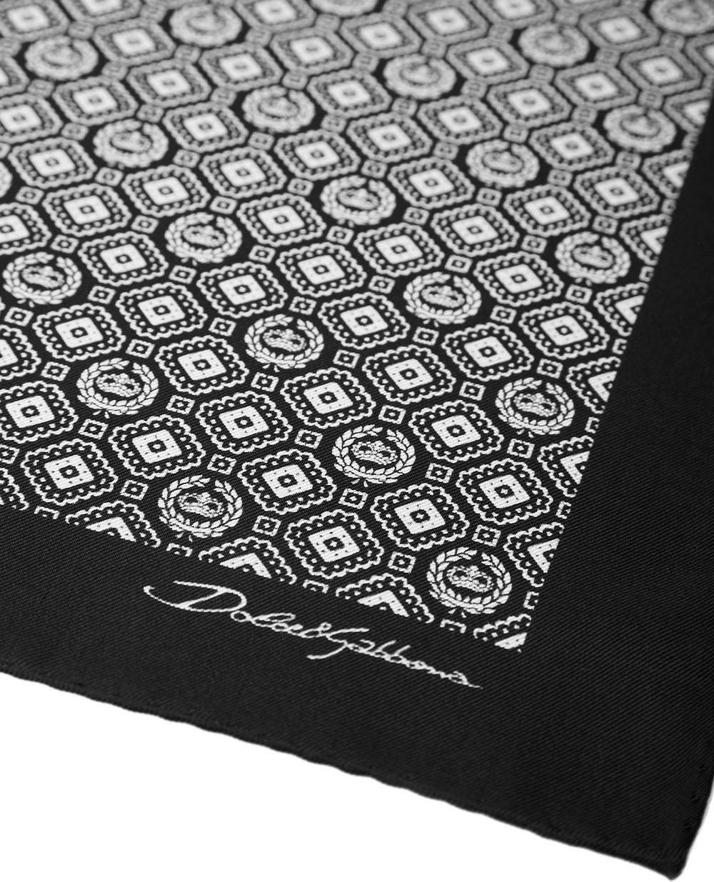 Шелковый платок Dolce&Gabbana GR412E-G0WOC, черный цвет • Купить в интернет-магазине Kameron