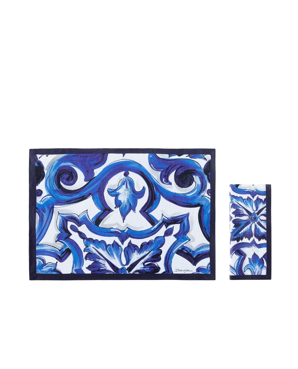 Набір з сервірувальної скатертини та серветок Dolce&Gabbana TCGS04-TCAG9, синій колір • Купити в інтернет-магазині Kameron